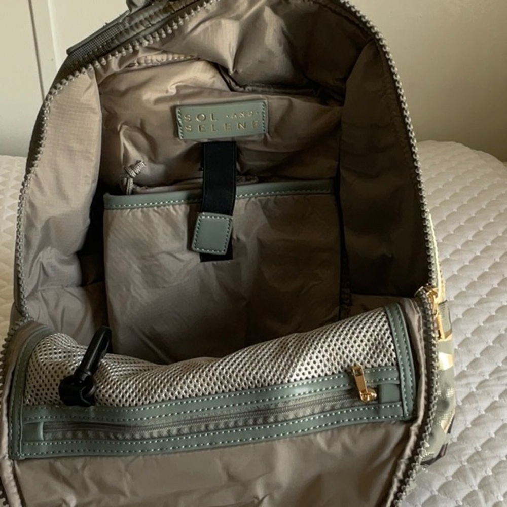 Sol And Selene Printed Backpack - Picture 3 of 10